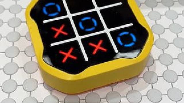 对面的人机确实有点东西~ #玩个很新的东西