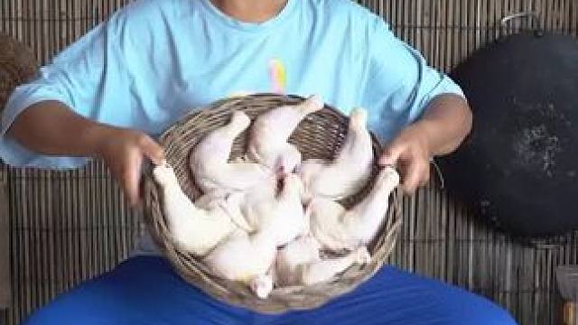 东南亚乡村美食 #农村美食记录生活 #我在乡村做美食 #粗茶淡饭吃起香农村生活 #平淡治愈的乡村生活