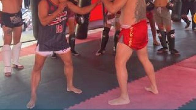 今日份分享技术来咯#格斗 #泰拳 #因为热爱所以坚持 #日常训练 #泰国