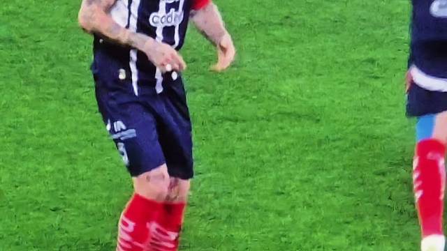 水爷拉莫斯解锁新的庆祝方式，庆祝比进球还精彩