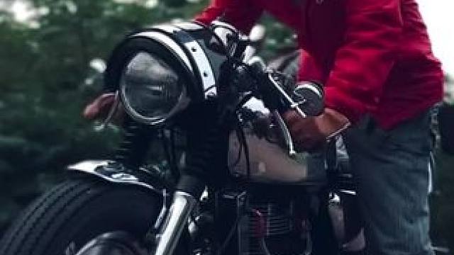 YAMAHA SR400 
#雅马哈 #复古机车 #机车改装 #机车 #摩托车