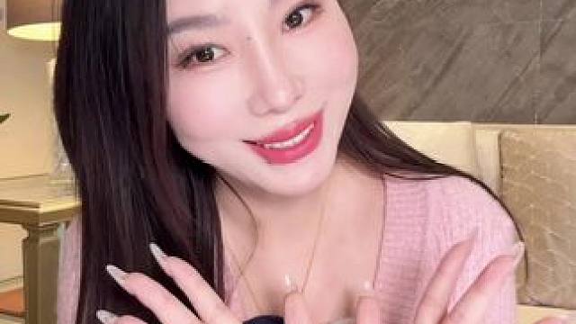 20岁的时候我不以为然！ 二胎以后才感受到断崖式Shuai老的威力！只有学会从内到外的爱自己，才能不