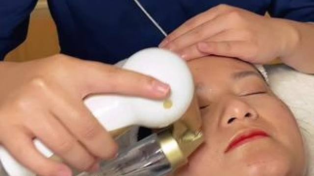 威莎尊颜#让我们一起变美 #身体护理 #肩颈疏通 #搓背 #纯手法