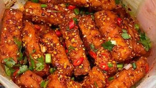 能吃辣的一定要尝尝这个湖南的爆辣虎皮豆干#零食推荐 #魔鬼辣豆干 #爆辣 #超过瘾