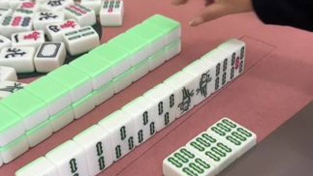 自摸非说我炸胡？到底会不会打麻将 #嘻嘻红中麻将游戏软件  #麻将