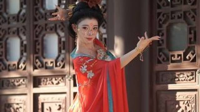 好爱这一段…（五分钟扒舞） #燕云十六声 #梨园 #樊楼 #醉花荫 #醉花荫舞蹈