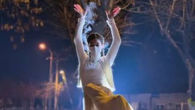 好灵性的舞蹈和音乐啊#傣族舞#神明神明张开嘴 #嗵嗵