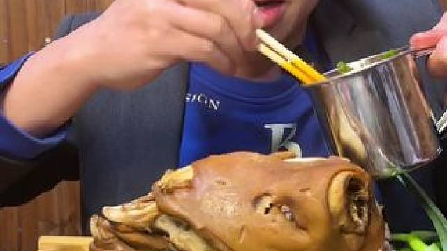 羊头浇给#妈呀太香了 #真材实料才能做出好味道 #原创视频 #大口吃肉 #羊头