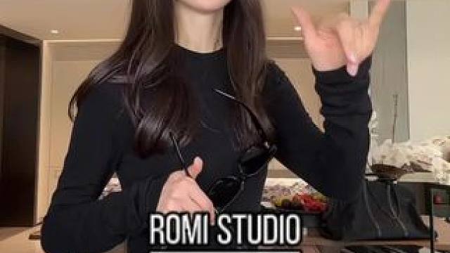 简单的穿搭配上这个包也很高级 #精致女人必备 #开春搭配 #春夏简约范穿搭指南 #包包推荐 #早春小