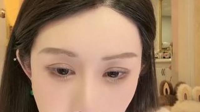 韦雪正在直播#韦雪 #抗老 #化妆技巧