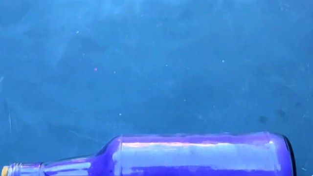 楼梯滚瓶子爆破解压时刻