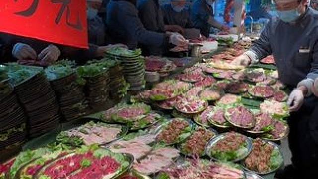 重庆嘞老辈子些硬是敢干锅底嘞噢！ #被这一口香迷糊了 #吃下这一口烟火气