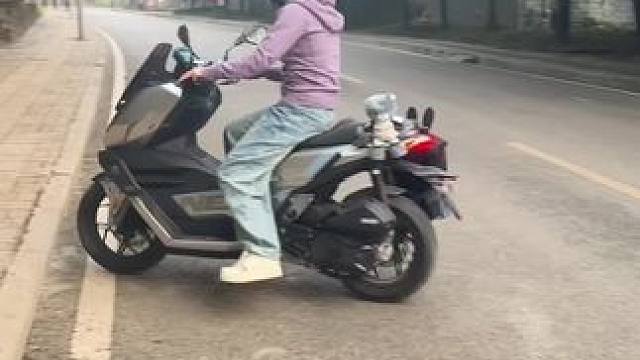 你就说这样下山快不快吧#踏板 #钛极机车 #未界150