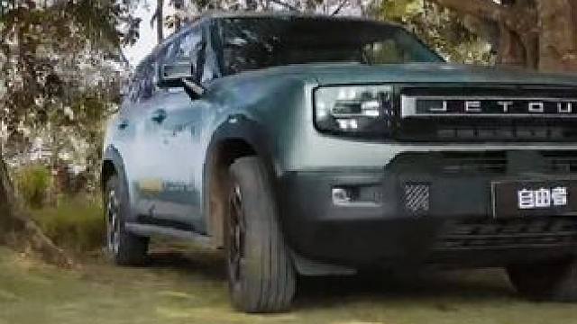 去野外撒个欢 释放你心里的那股野劲儿，咱们一起出发！#不被定义的她 #全体女生一起抬头 #捷途自由者