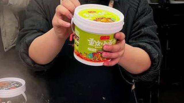 不能吃辣的广东浙江江苏的朋友们看过来，胖妹给大家详细讲一下鲜香口味！#妈呀太香了 #重庆小面 #小面