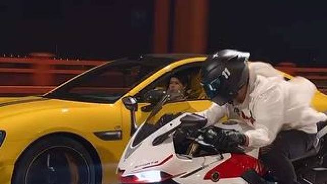 你爱的那个人，还在你身边吗#机车 #小米su7ultra