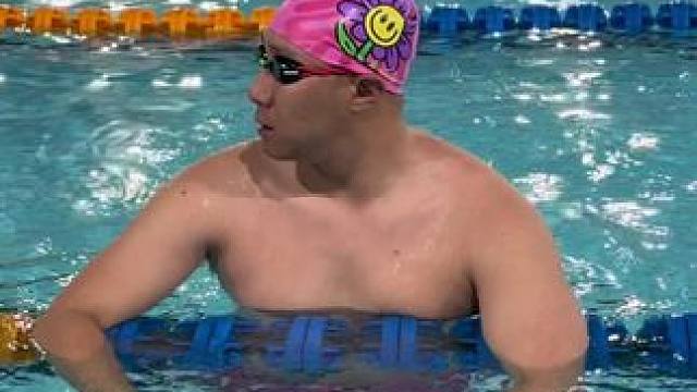 全粉战神回归 #泳池拍摄 #日常训练 #运动员 #自由泳 #游泳