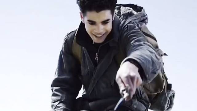 操控时间裂缝的万能匕首