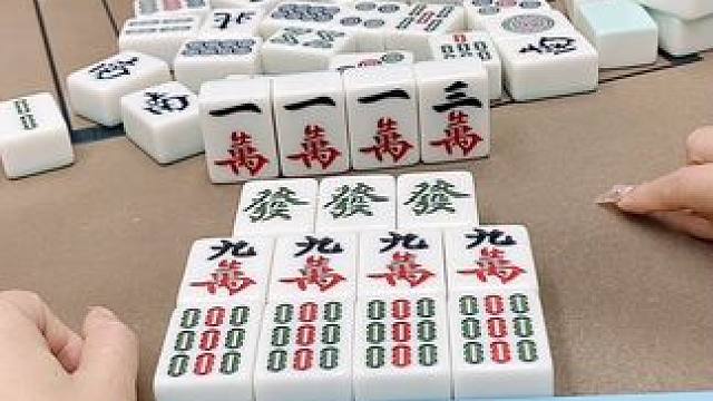 这牌挺顺#小麻将解心宽 #这是高手 #打麻将#热门