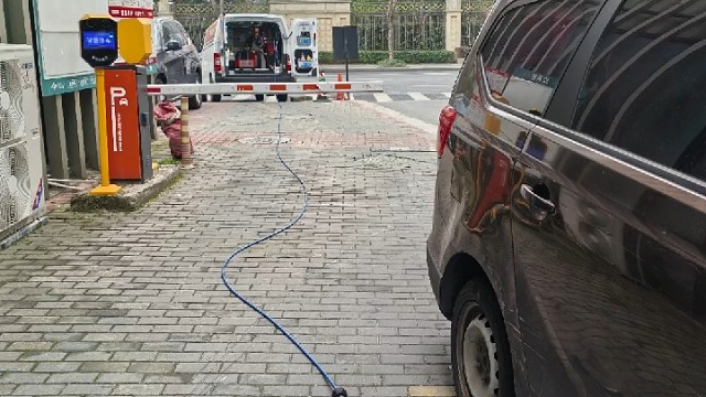 闪援移动轮胎店