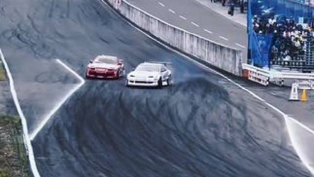 弯道快才是真的快#内容启发搜索 #漂移#速度与激情 #比赛现场 #巅峰极速