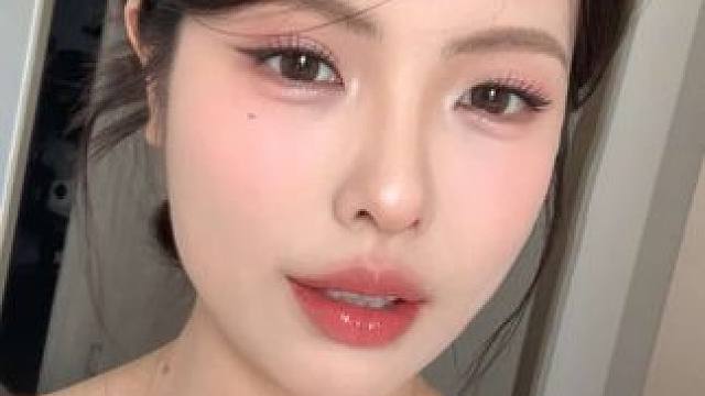 难怪秀智都在戴！花色好看就算了 舒适度拉满 赶紧薅起来 #美瞳 #日抛 #美瞳种草 #眼珠子