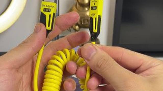 出门带这一条线就够了，什么手机都能充，真的太棒了 #数据线 #快充数据线 #4合1充电线