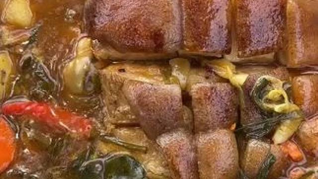 焖五花肉 #农村美食记录生活 #我的农村生活 #乡村大锅煮出人间美味 #柴火饭是心里最暖的味道 #我