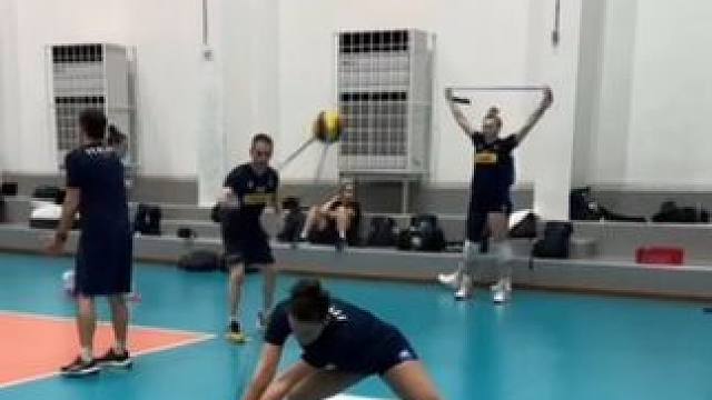 二十七秒讲解功能训练：排球运动员的本体感受和本体感受环境训练 二十七秒讲解功能训练：排球运动员的本体