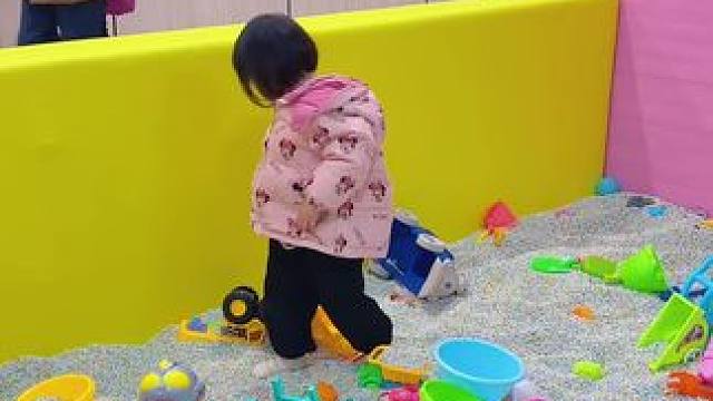 #室内儿童乐园 #游乐场的熊孩子 #周末去哪玩 #孩子的世界很简单