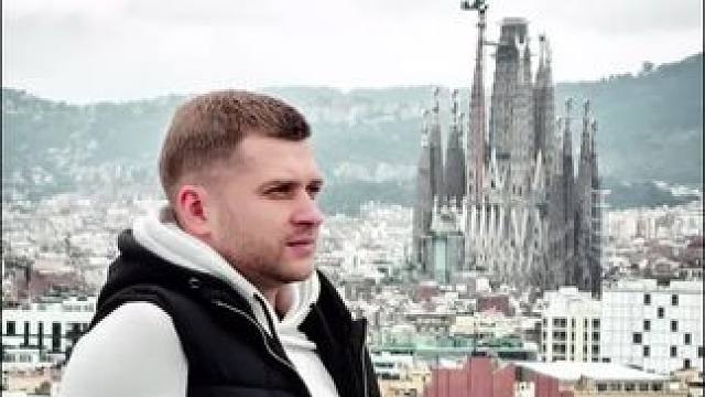 楼顶创意自拍技巧分享 #内容启发搜索 #创作者伙伴计划 #拍照技巧 #手机拍照 #创意拍摄