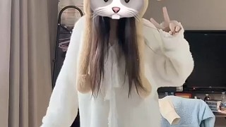長的乖 當(dāng)然是為了方便做壞事?
