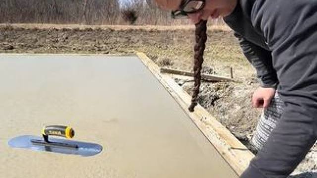 美国水泥地坪压花施工工艺。#施工工艺 #地面装饰 #地坪施工 #结实耐用 #混凝土地面