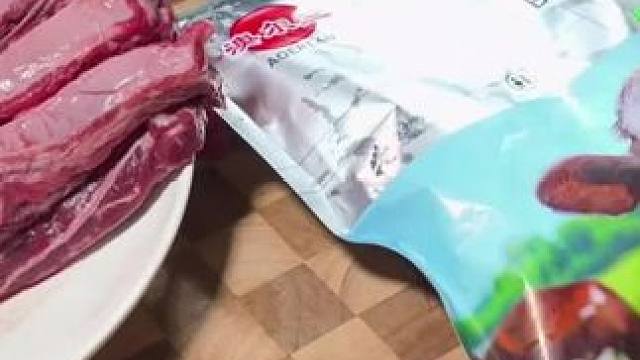 赶快试试这个清炖安格斯牛肋条吧 肉质软嫩 有筋有肉奶香十足 大口吃肉真过瘾……#大口吃肉 #牛肋条 