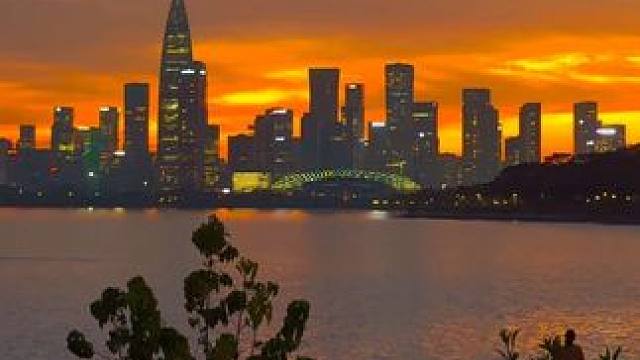 就在深圳湾，拍到了人生晚霞！ 在低谷，去看海吧。#日落 #去看海 #深圳湾