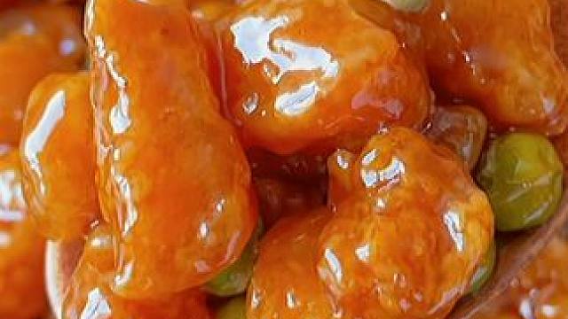 今天做了孩子和老婆都爱吃的樱桃肉，做法非常简单 