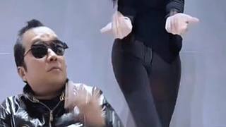 #純屬自?shī)首詷?lè)