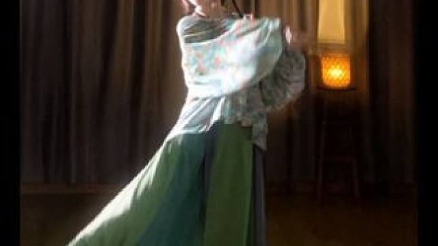 笙歌浅～犹见莲羞半遮面～ #古典舞 #国风古韵 #莲动下渔舟 #汉服