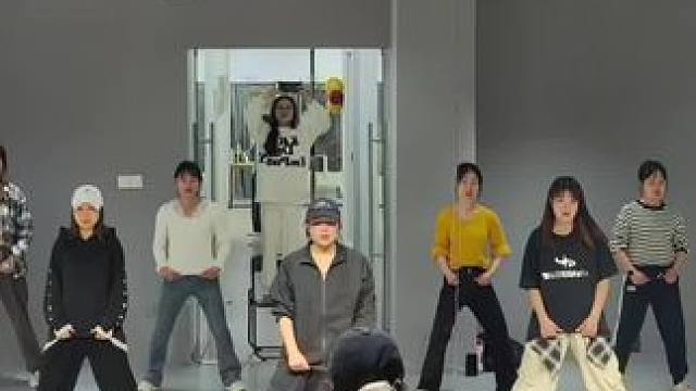 新教室 记录一下#仪陇 #零基础教学 #hiphop基础 #舞蹈 #一舞汇舞蹈室