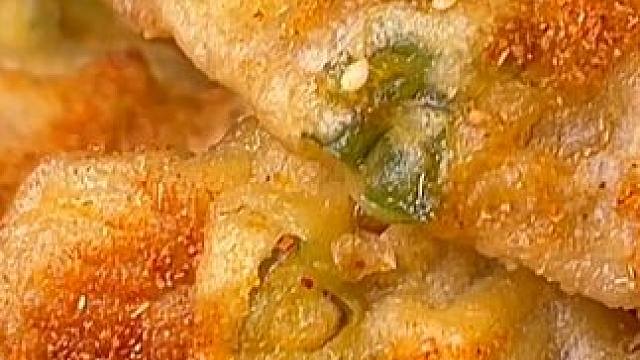 平菇别再炒着吃了，像我这样做，酥酥脆脆，真的太香太好吃了 