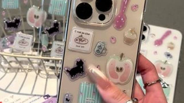 超可爱的贴纸手机壳壳，能自己DIY,高级感满满呀！ #DIY手机壳 #透明手机壳 #爆款手机壳 #高