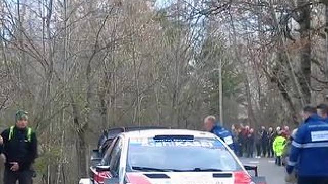 国外赛车文化自幼便被家长渗透进孩子生活，培养出大批优秀拉力赛车手自然不足为奇#wrc拉力赛