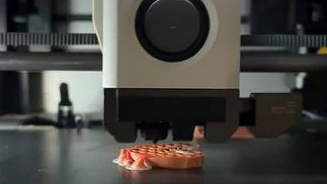 当我掏出这个悬浮哪吒，阁下又该如何应对~ #3d打印 #玩个很新的东西 #哪吒2