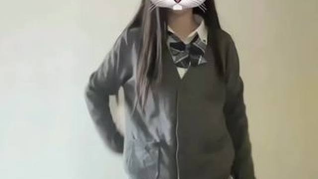 叮崽你再撑一会
#jk 
#叮崽摇 
#慢摇 
#甜妹 
#跳舞