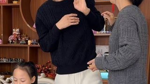 一瞬间我手里的东西不见了，请问你们有谁看见了吗#搞笑家庭欢乐多