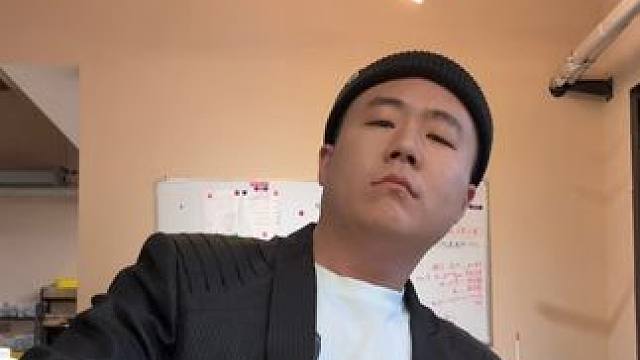 人一旦有了钱，就会报复性消费！ #沧野影像 #摄影