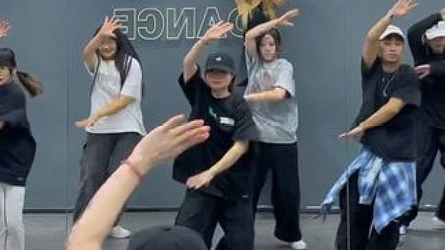 协调一下~ #零基础学舞蹈 #hiphop基本功组合 #hiphop基本功教学 #舞蹈课堂随拍
