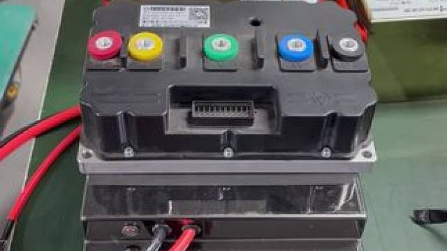 蚂蚁保护板的标称的安叔是峰值电流不是持续电流，什么电池什么控制器要升级什么保护板要问明白，要么就直接