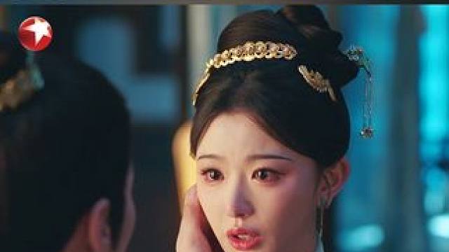 宋翰跑遍京城，只为给苗安素挑选一条精美项链，而苗安素深知，宋翰内心深处藏着不为人知的秘密与野心。心中