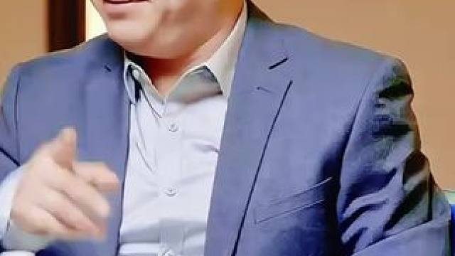 我太想进步了，酒桌上的送礼技巧#好剧推荐